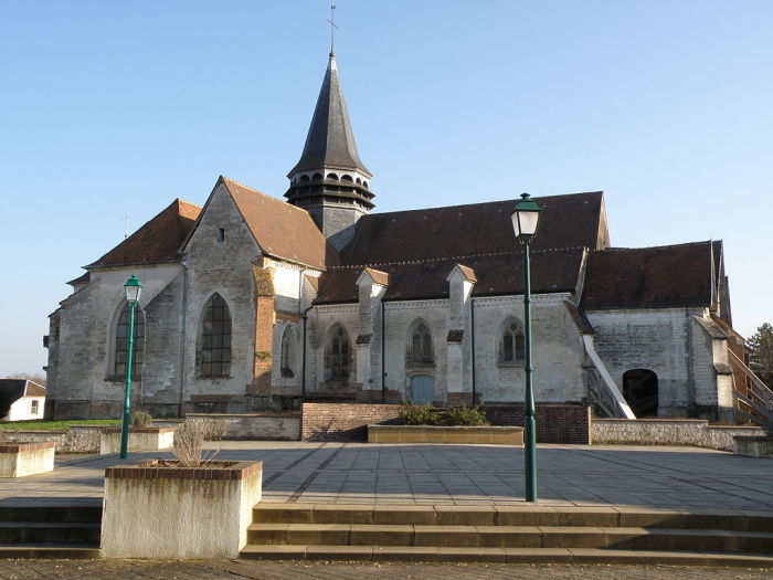 Eglise Saint-Laurent Bouilly.JPG